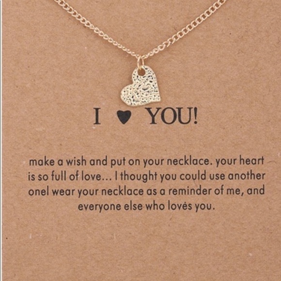 Dainty gold heart charm necklace - Picture 1 of 1